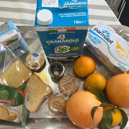 La Casa Di Margi Lejlighed Napoli Eksteriør billede