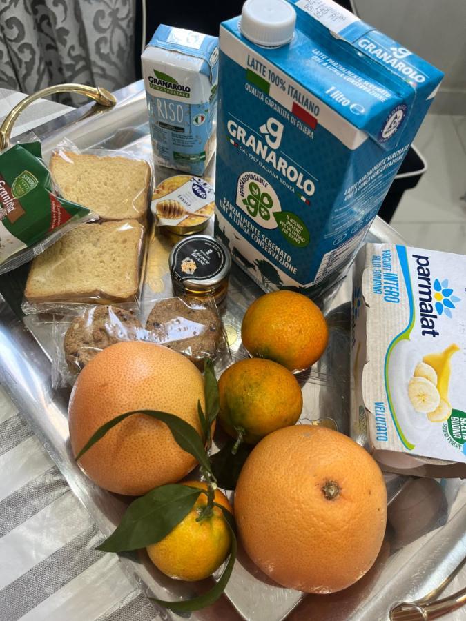 La Casa Di Margi Lejlighed Napoli Eksteriør billede
