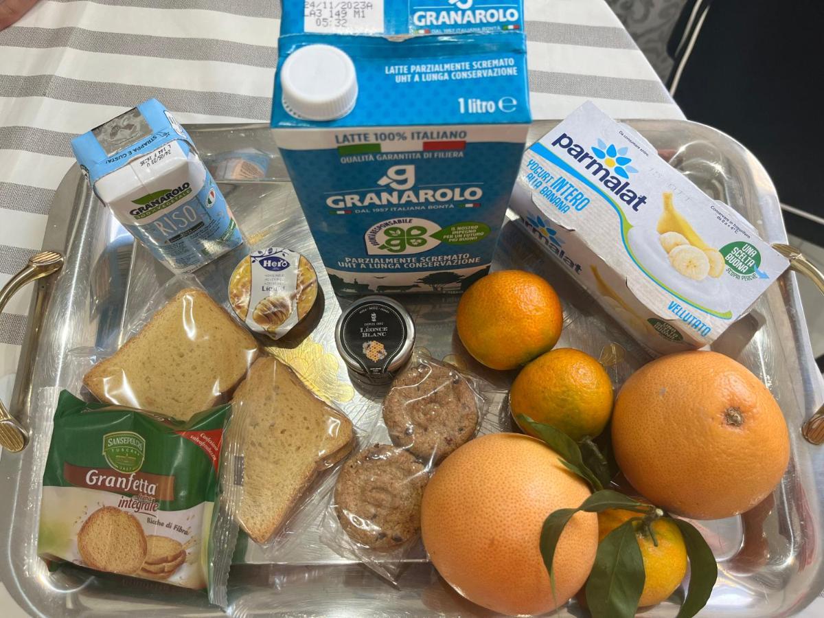 La Casa Di Margi Lejlighed Napoli Eksteriør billede